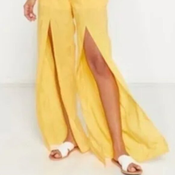 NWT Guess Los Angeles Yellow Ruffled Jumpsuit - Picture 5 of 6